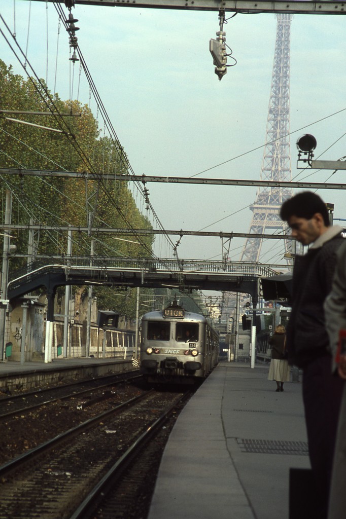 Feeling left out? Prospect more people.  // Getting ready to go to Versailles from Paris (1989) .Photo by Challen Yee