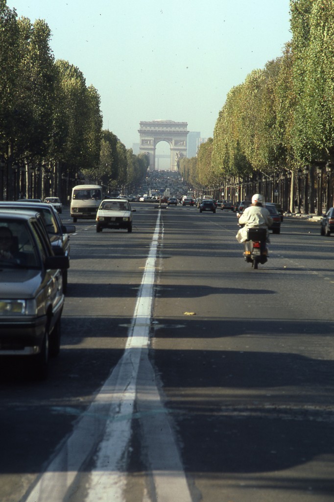 One on one coaching call, which way will it go? Paris 1989: Photo: Challen Yee